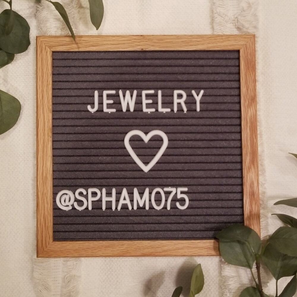 Assorted Jewelry